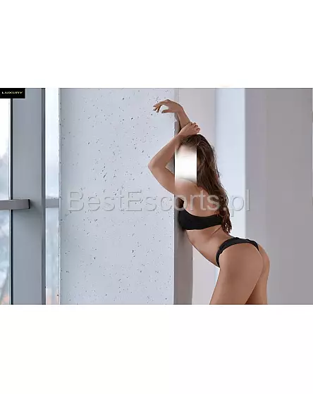 Natalie Escort Warsaw