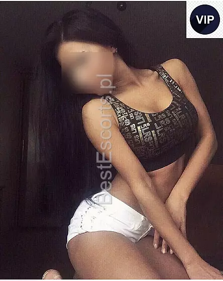 Sarah Warsaw Escort
