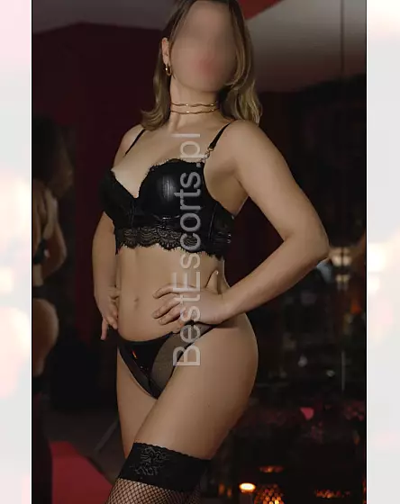 Monica -Blissful Massage