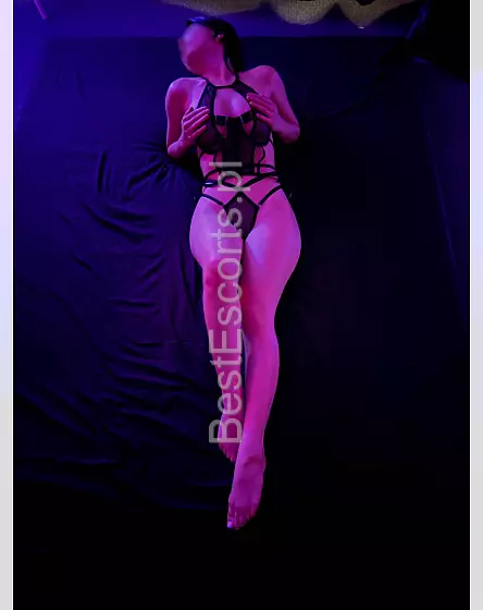 Luna erotic massage