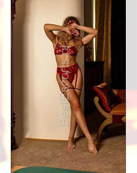 Marry -Blissful Massage