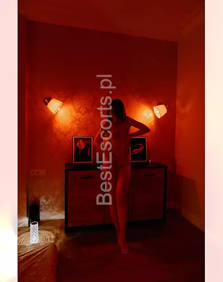 Alisa -Blissful Massage