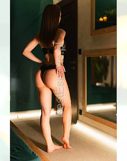 Diana -Blissful Massage