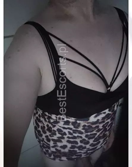 Sexy Transka wykorzystaj jak posłuszną suke
